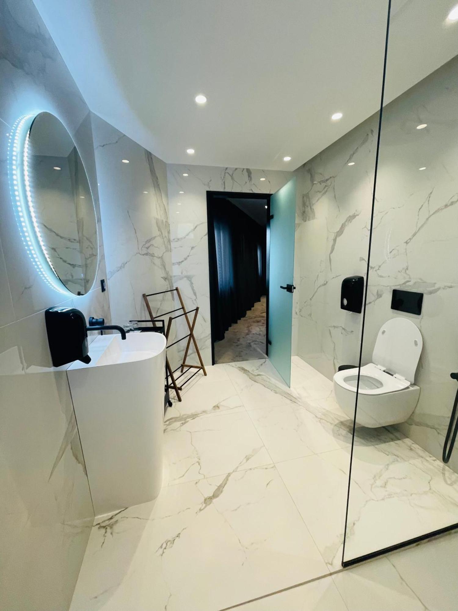 Lotus Luxury Rooms Varna Exteriér fotografie